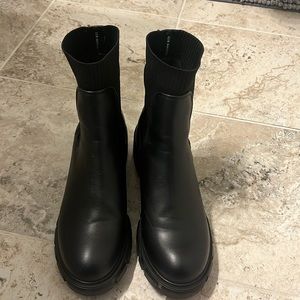 Steve Madden Hutch H20 Black Boot. Water Resistant. Size 8.5